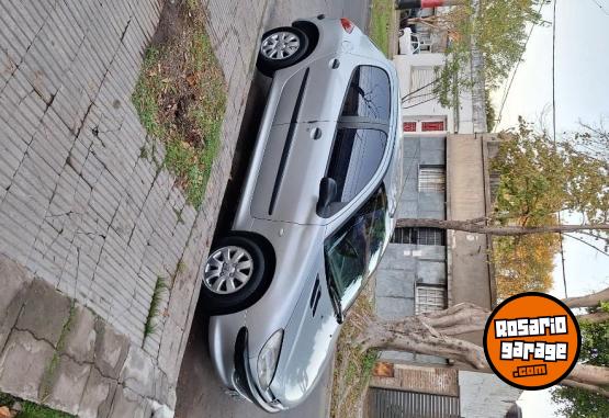 Autos - Peugeot 206 2004 Diesel 216000Km - En Venta