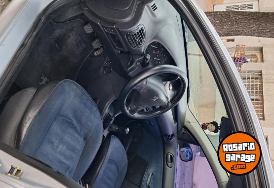 Autos - Peugeot 206 2004 Diesel 216000Km - En Venta