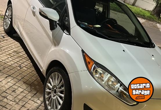 Autos - Ford Fiesta kinetic 2014 Nafta 150000Km - En Venta