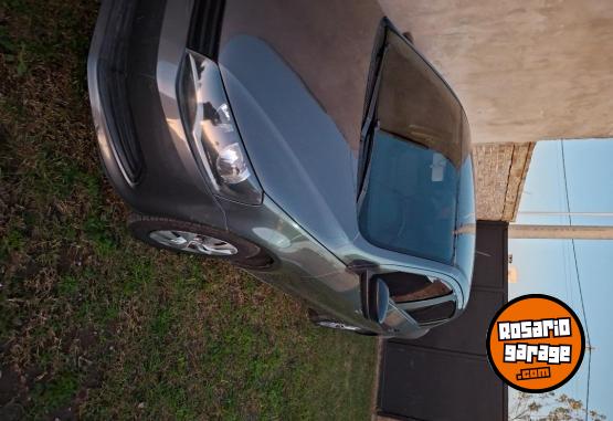 Autos - Volkswagen Voyage 2013 Nafta 189000Km - En Venta