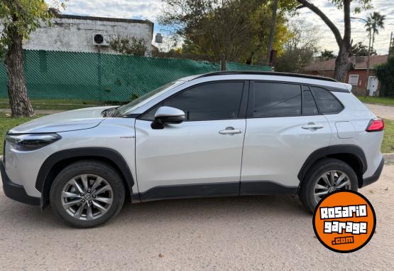 Camionetas - Toyota COROLLA cross 2021 Electrico / Hibrido 40000Km - En Venta