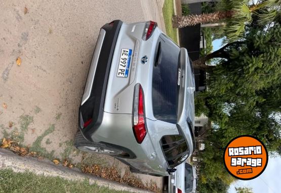 Camionetas - Toyota COROLLA cross 2021 Electrico / Hibrido 40000Km - En Venta