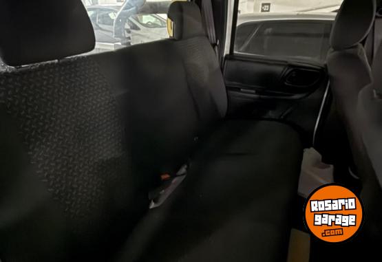 Camionetas - Ford Ranger 3.0 2012 Diesel 215000Km - En Venta