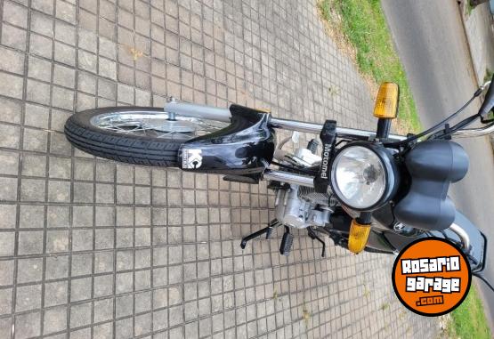 Motos - Motomel S2 2022 Nafta 13000Km - En Venta