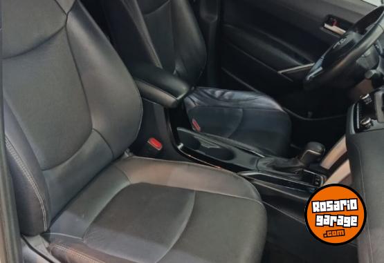 Camionetas - Toyota Corolla Cross 2022 Electrico / Hibrido 139000Km - En Venta
