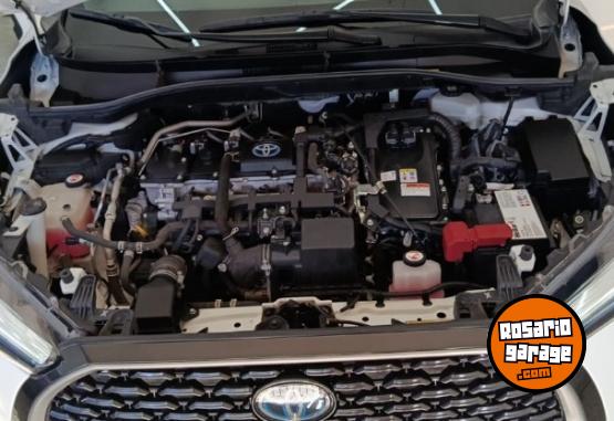 Camionetas - Toyota Corolla Cross 2022 Electrico / Hibrido 139000Km - En Venta