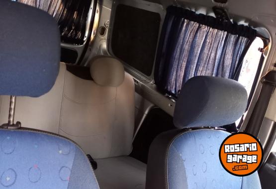 Utilitarios - Peugeot Partner 2009 Diesel 250000Km - En Venta