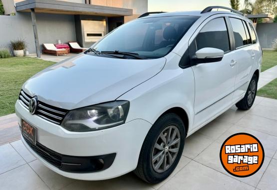 Autos - Volkswagen Suran Highline i-motion 2013 GNC - En Venta