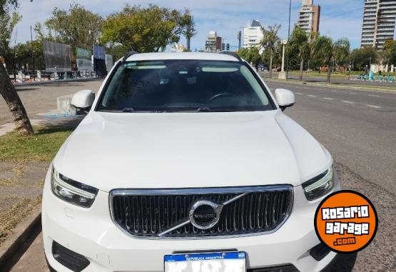 Camionetas - Volvo XC 40 T4 KINECTIC 2021 Nafta 48500Km - En Venta