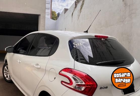 Autos - Peugeot 208 Allure 2014 Nafta 107400Km - En Venta