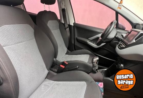 Autos - Peugeot 208 Allure 2014 Nafta 107400Km - En Venta