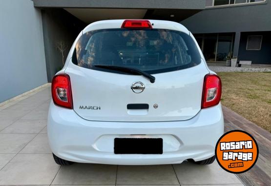 Autos - Nissan March 1.6 2017 Nafta 80000Km - En Venta