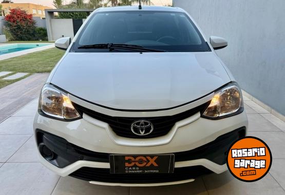 Autos - Toyota Etios 2018 Nafta 80000Km - En Venta