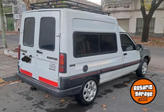 Utilitarios - Renault Express, kangoo, fiorino 1999 Diesel 275000Km - En Venta