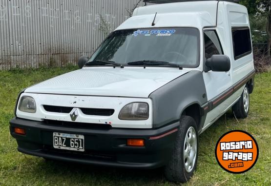 Utilitarios - Renault Express, kangoo, fiorino 1999 Diesel 275000Km - En Venta