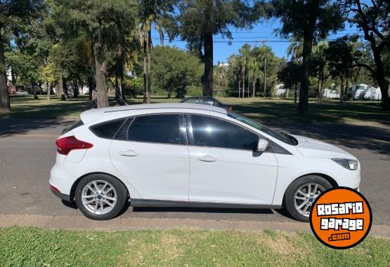 Autos - Ford Focus 2017 GNC 200000Km - En Venta