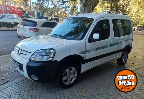 Utilitarios - Peugeot Partner Patagonica 2018 GNC 80000Km - En Venta