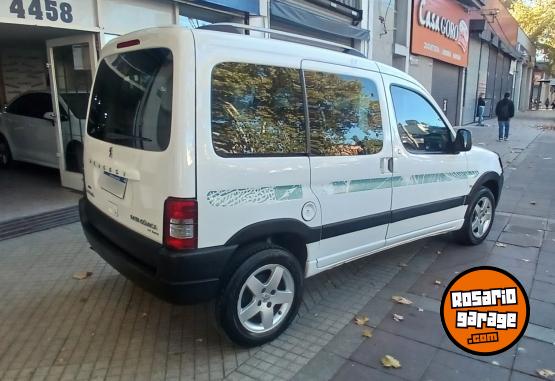 Utilitarios - Peugeot Partner Patagonica 2018 GNC 80000Km - En Venta