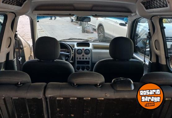 Utilitarios - Peugeot Partner Patagonica 2018 GNC 80000Km - En Venta