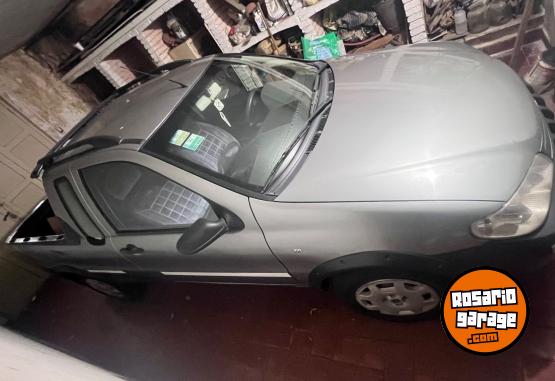 Utilitarios - Fiat Strada 2006 Diesel 200000Km - En Venta