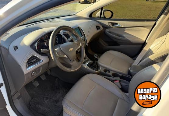 Autos - Chevrolet Cruze LTZ 2017 Nafta 98700Km - En Venta
