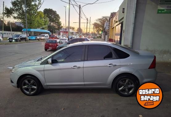 Autos - Ford Focus 2011 GNC 160000Km - En Venta