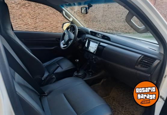 Camionetas - Toyota Hilux 4x2 2.4 Tdi 2019 Diesel 172000Km - En Venta