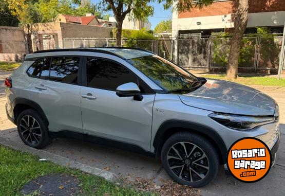 Autos - Toyota Corolla Cross 2025 Electrico / Hibrido 20000Km - En Venta