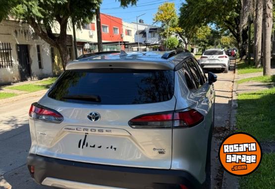 Autos - Toyota Corolla Cross 2025 Electrico / Hibrido 20000Km - En Venta