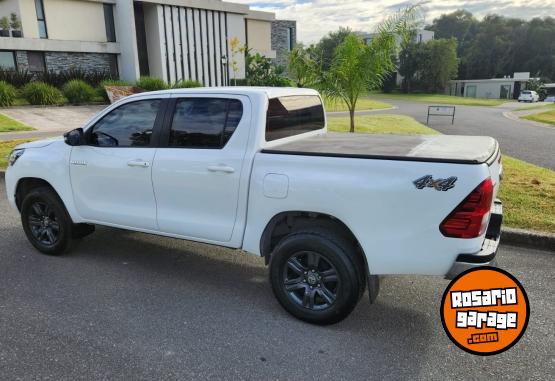 Camionetas - Toyota SR 4X4 AT 2025 Nafta 25000Km - En Venta