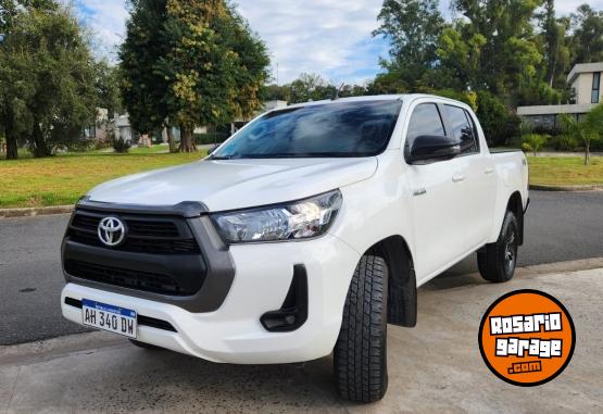 Camionetas - Toyota SR 4X4 AT 2025 Nafta 25000Km - En Venta