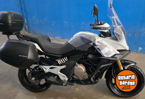 Motos - CF 650 MT 2023 Nafta 9000Km - En Venta