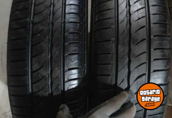 Accesorios para Autos - Llantas 15 Toyota ETIOS con cubiertas Muy buenas. $500.000. NO BAJO PRECIO - En Venta