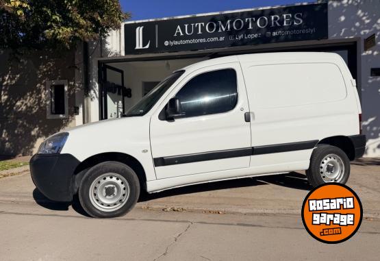Utilitarios - Peugeot Parnert Furg�n 2021 Diesel 130000Km - En Venta