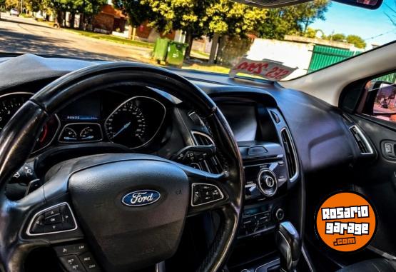 Autos - Ford Focus titanium 2016 Nafta 155000Km - En Venta