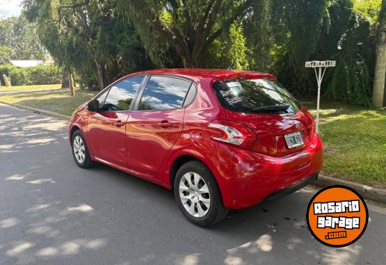 Autos - Peugeot 208 Active 1.5 2014 Nafta 136000Km - En Venta