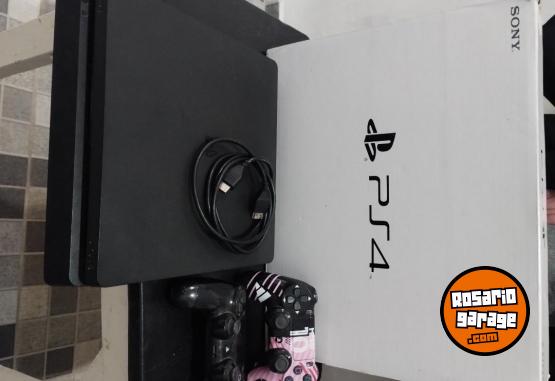 Informática - Playstation 4 slim - En Venta