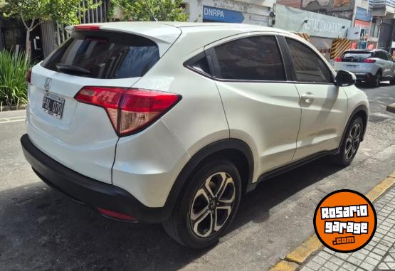 Autos - Honda Hrv 1.8 cvt excelente per 2015 Nafta 128000Km - En Venta