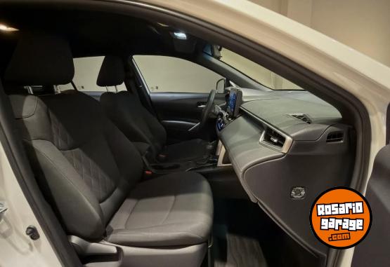 Autos - Toyota COROLLA CROSS XLI 2022 Nafta 30000Km - En Venta