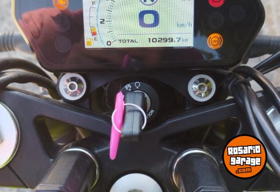Motos - Benelli TNT 300S 2024 Nafta 10299Km - En Venta