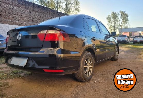 Autos - Volkswagen Voyage 2017 GNC 200000Km - En Venta