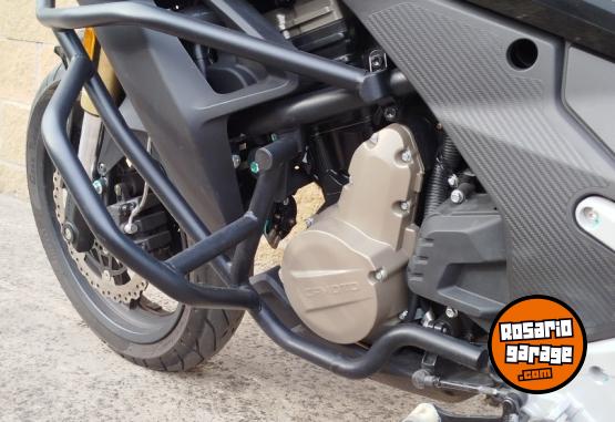 Motos - CF MT 650CC 2024 Nafta 6666Km - En Venta