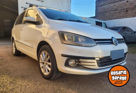 Autos - Volkswagen Suran 2015 Nafta 115000Km - En Venta