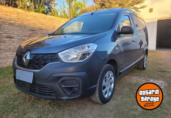Utilitarios - Renault Kangoo 2023 Nafta 140000Km - En Venta