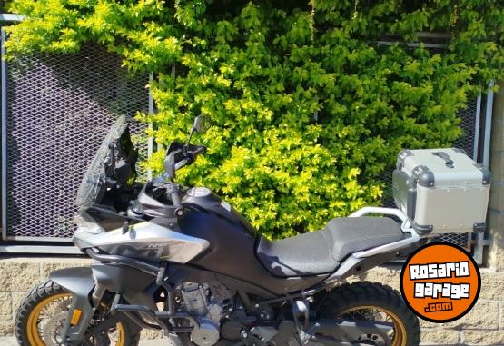Motos - CF MT 800 TOURING 2023 Nafta 10993Km - En Venta