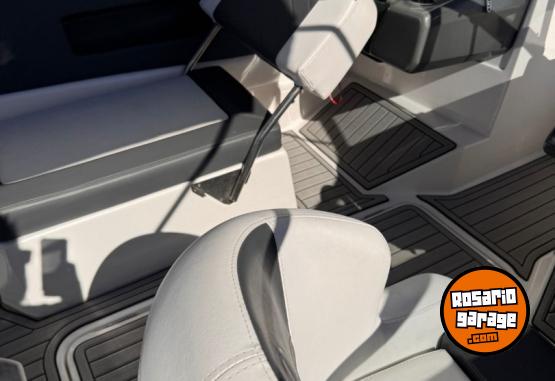 Embarcaciones - Klase A K210 con Mercury 150 - A�o 2021 con 71 Horas de uso! - En Venta