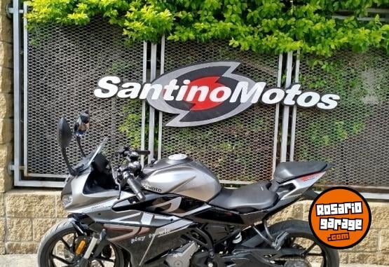 Motos - CF SR 300CC 2024 Nafta 9711Km - En Venta
