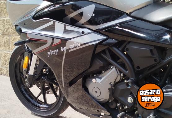 Motos - CF SR 300CC 2024 Nafta 9711Km - En Venta
