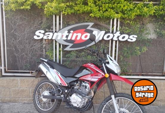 Motos - Corven TRIAX R3 150CC 2025 Nafta 7301Km - En Venta
