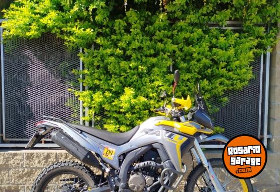 Motos - Voge RALLY 300CC 2024 Nafta 2560Km - En Venta